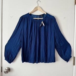 BANANA REPUBLIC Deep Blue Pleated Blouse Womens Large Brand New NWT